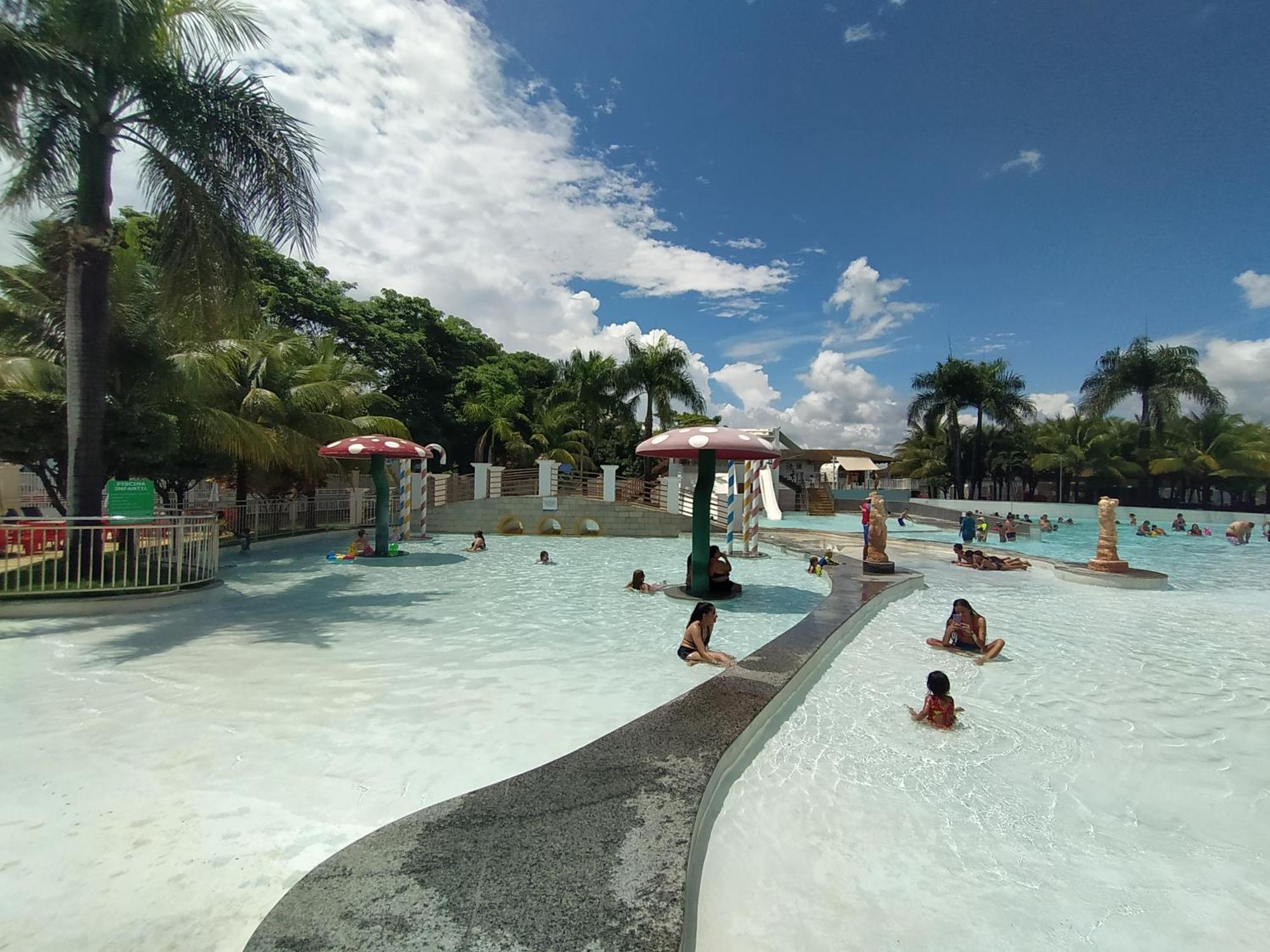 Lacqua Diroma, Parque Acquatico Com Piscina De Ondas Apartamento